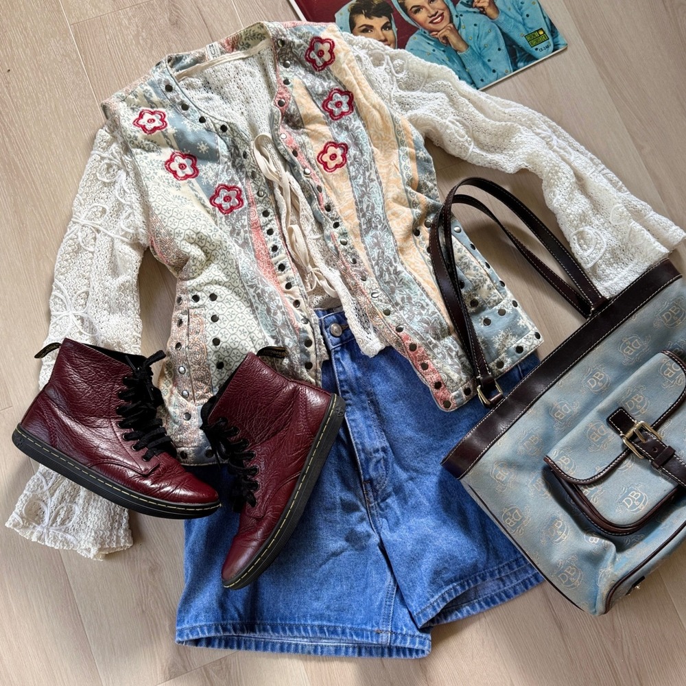 Mural Quilted Vest Floral Embroidered Paisley Print Top Studded S‎ Boho Quirky